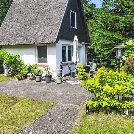 Reetgedecktes Haus By Interhome Karlshagen
